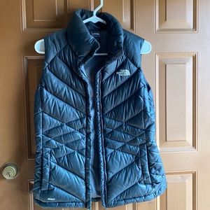 Gently used North Face vest.